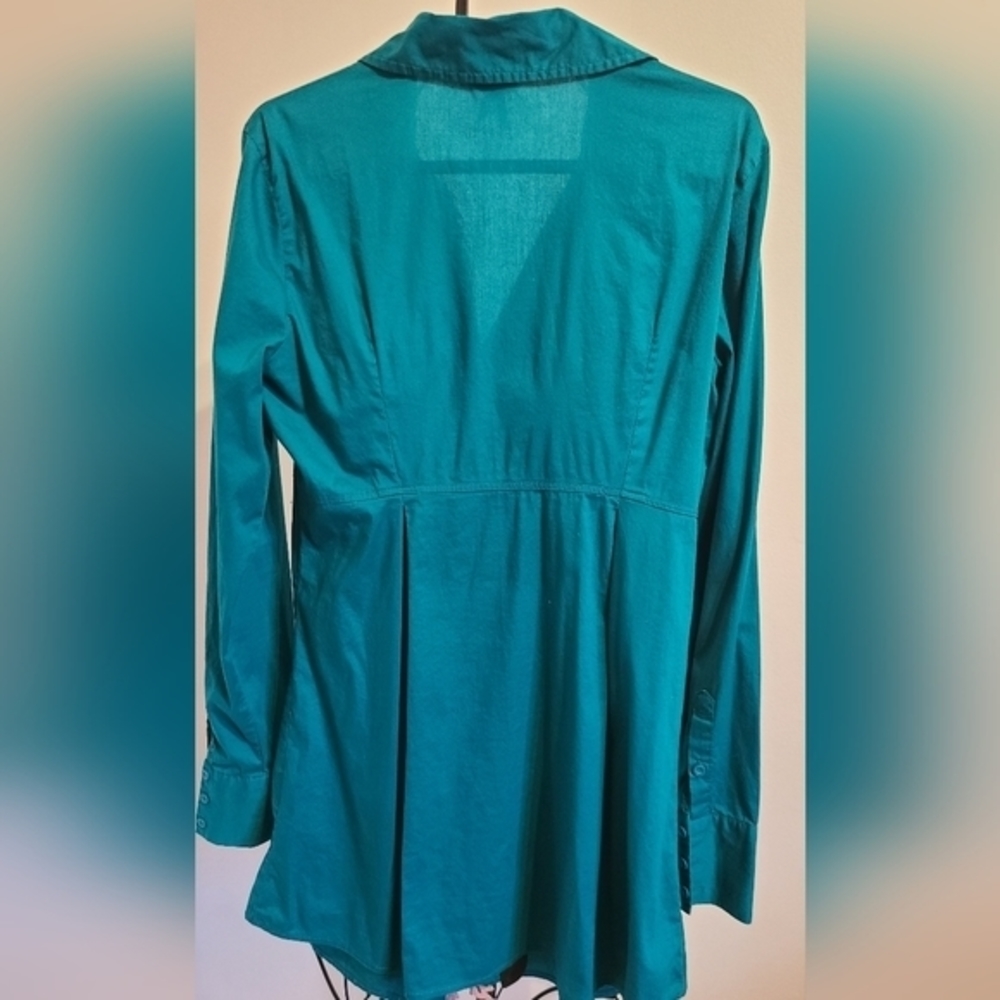 Long sleeve aqua button shirt - Picture 2 of 3